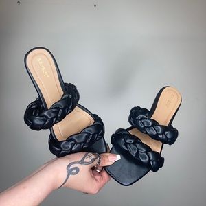 Brand new black sandals NEVER WORN!